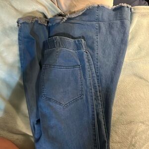 Newbury jeans frayed hem